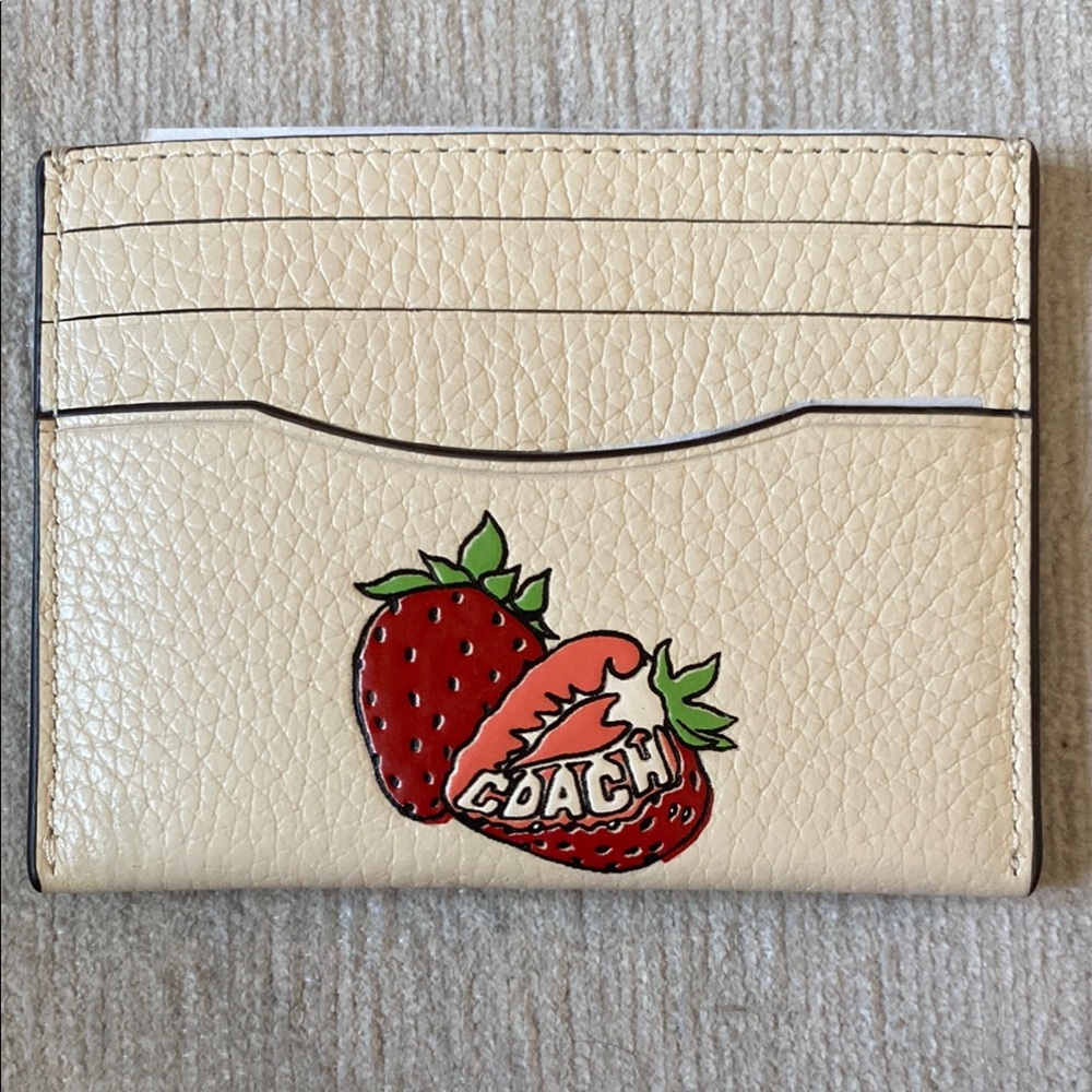 🎉SALE🎉 Coach Beige Card Holder with Strawberry Motif